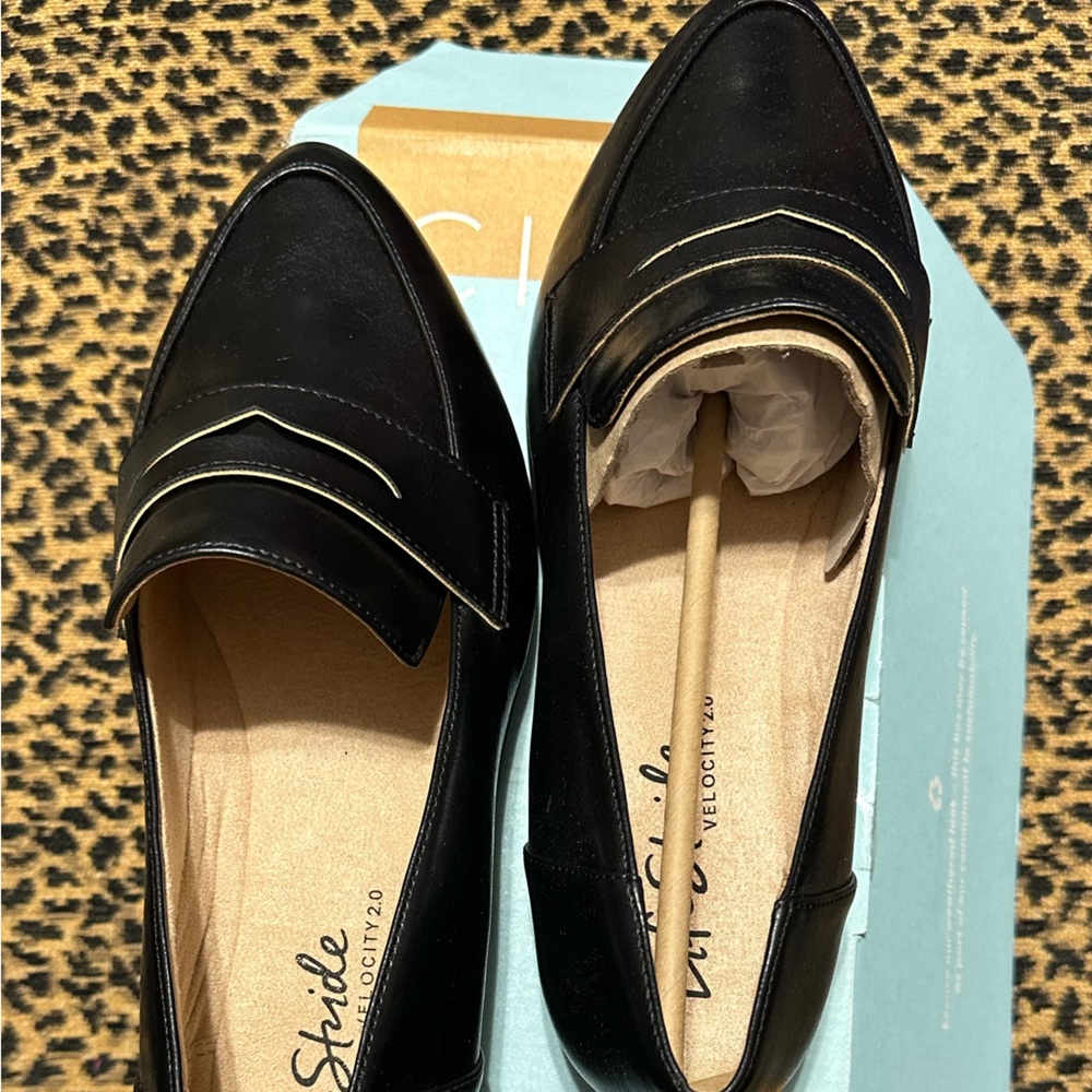 New black loafer shoes